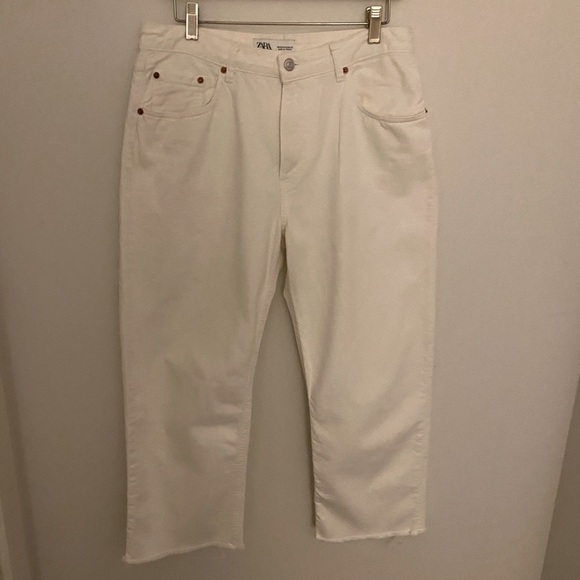 Zara Women White Denim Straight Leg Jeans Raw Hem Size 10 Excellent Condition - Picture 5 of 5